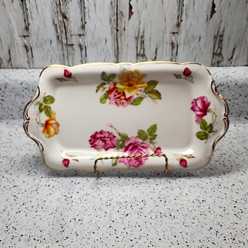 MORGANS ROSE BONE CHINA BY HAMMETSLEY, MADE IN ENGLAND